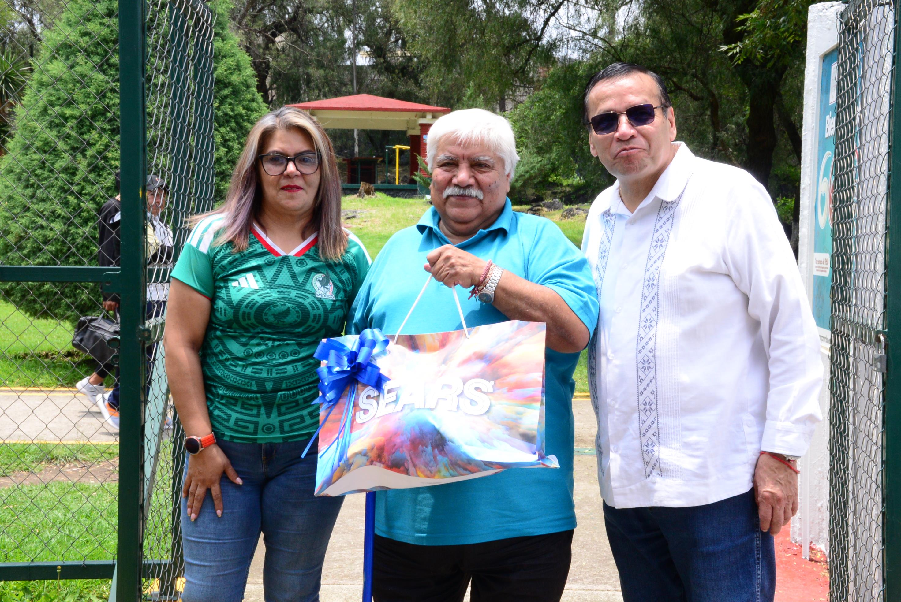 Convivencia Deportiva Por el “Día del Padre”, Sección II Dirección Médica 